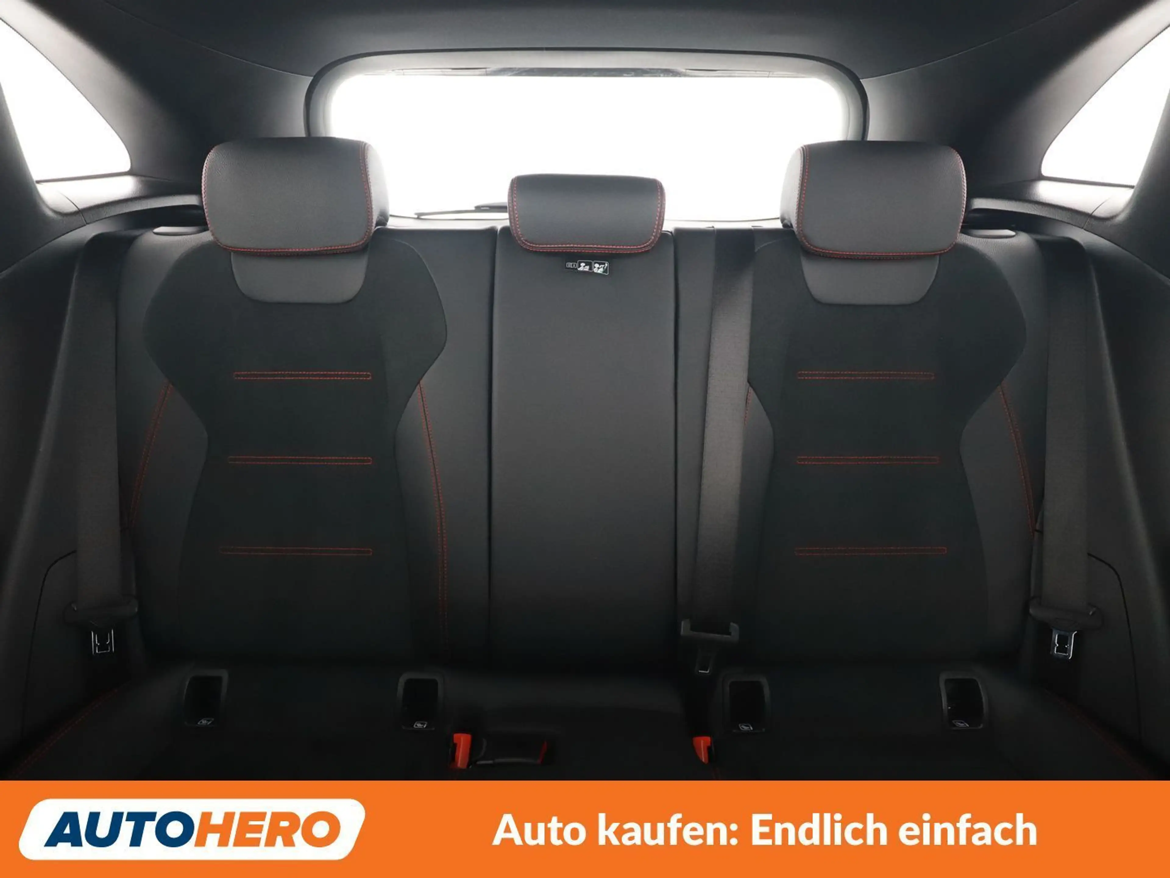 Mercedes-Benz GLA 200 GLA 200 d 4Matic AMG Line — photo 15