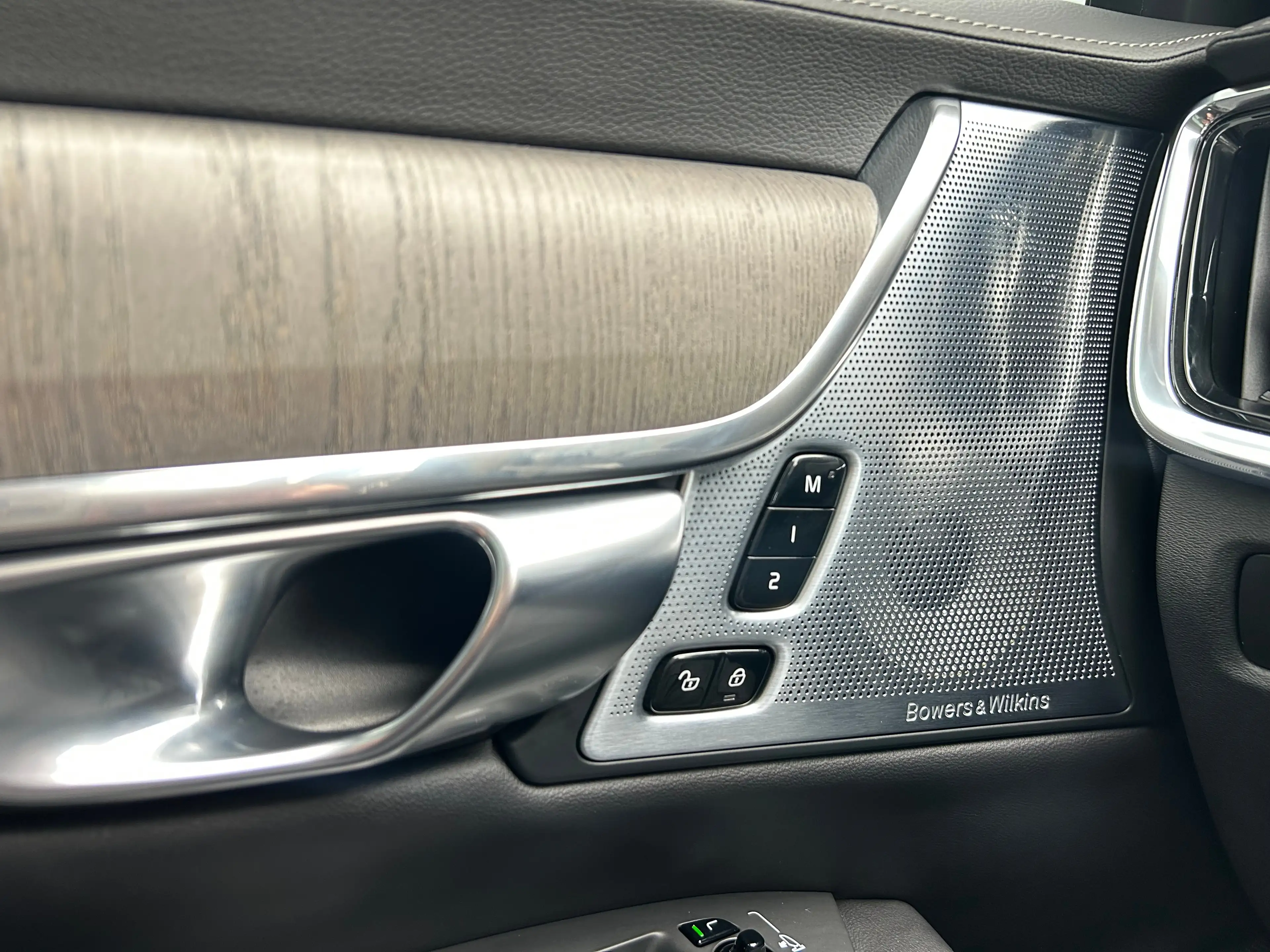 Volvo V90 2.0 T8 Plug-in hybrid AWD Ultra Dark | Luchtvering — photo 13
