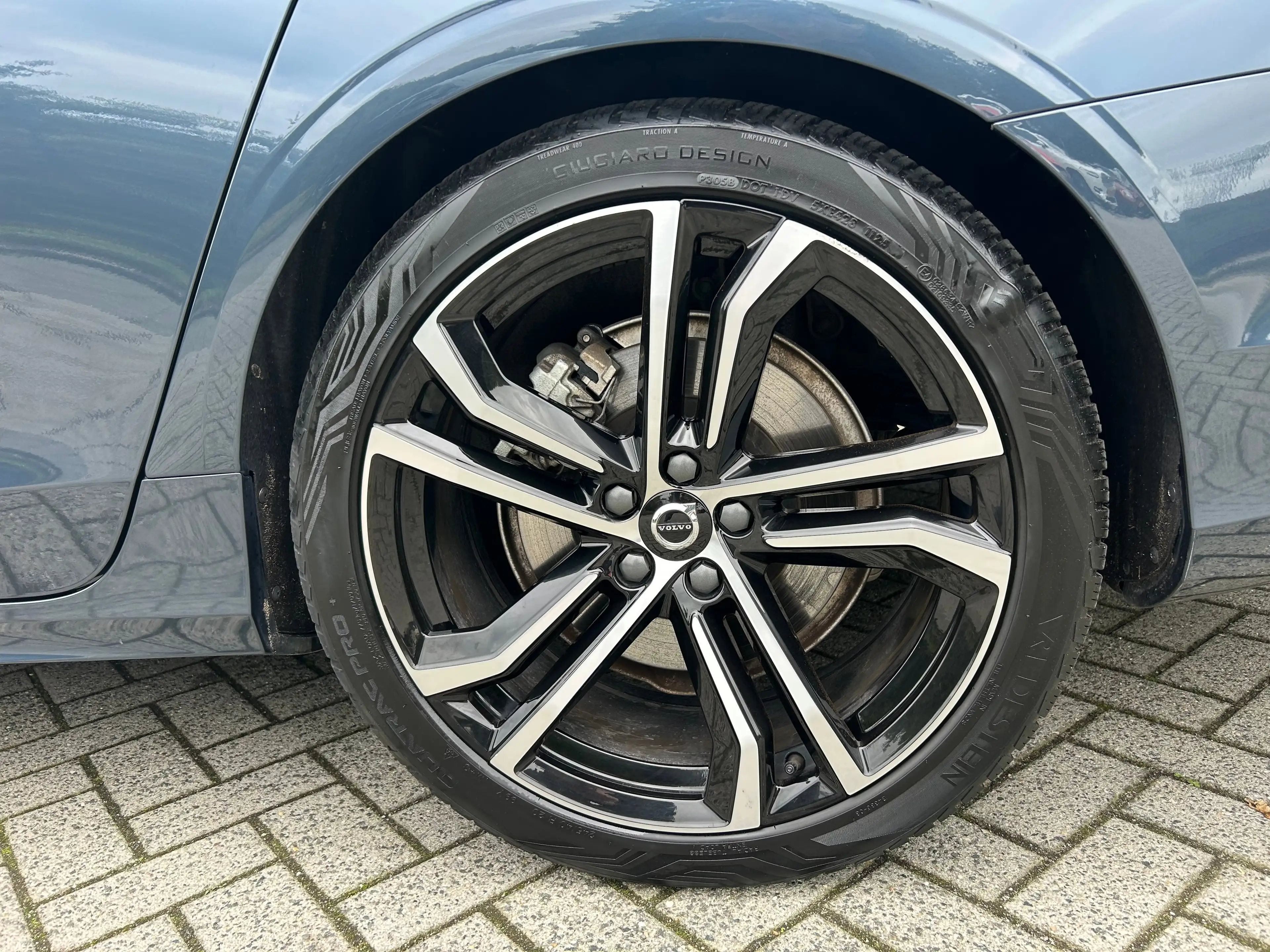 Volvo V90 2.0 T8 Plug-in hybrid AWD Ultra Dark | Luchtvering — photo 5