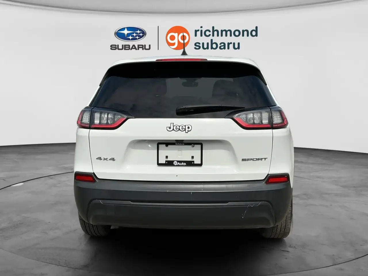 Jeep Cherokee снимка Jeep Cherokee