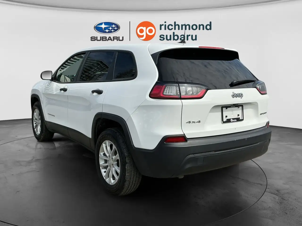 Jeep Cherokee снимка Jeep Cherokee