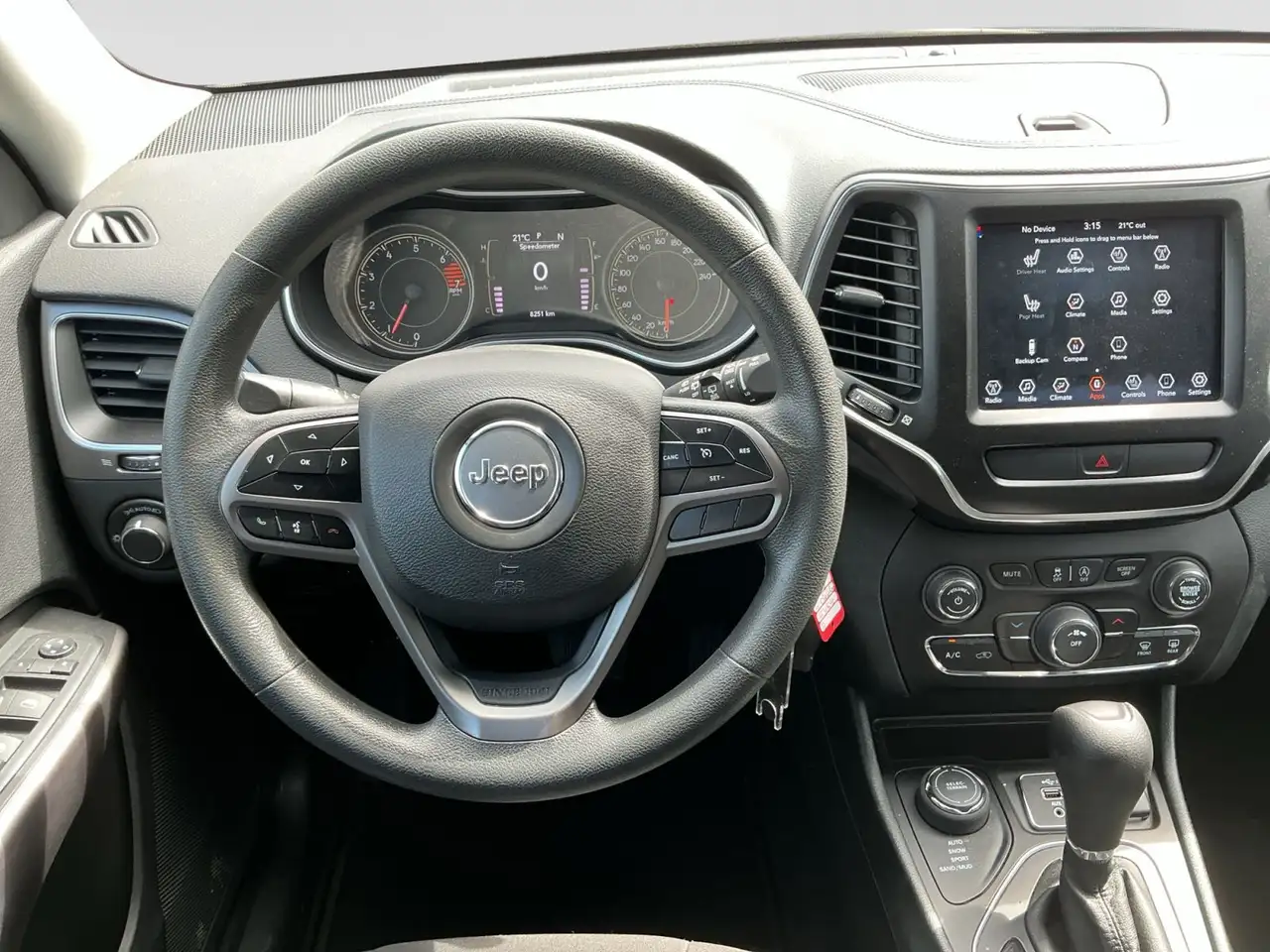 Jeep Cherokee снимка Jeep Cherokee