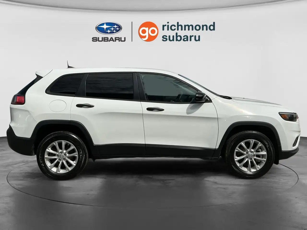 Jeep Cherokee снимка Jeep Cherokee