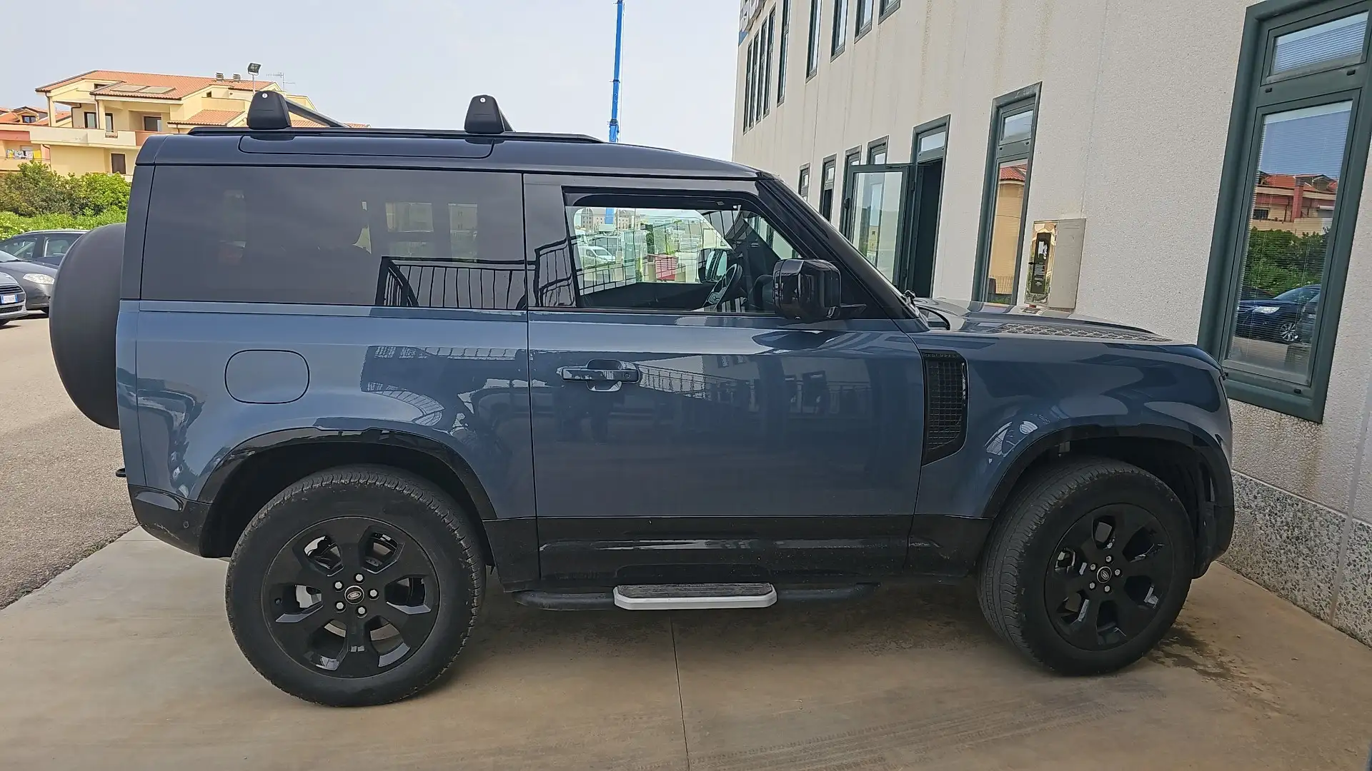 Land Rover Defender 90 3.0d i6 mhev X-Dynamic SE awd 200cv auto - 2