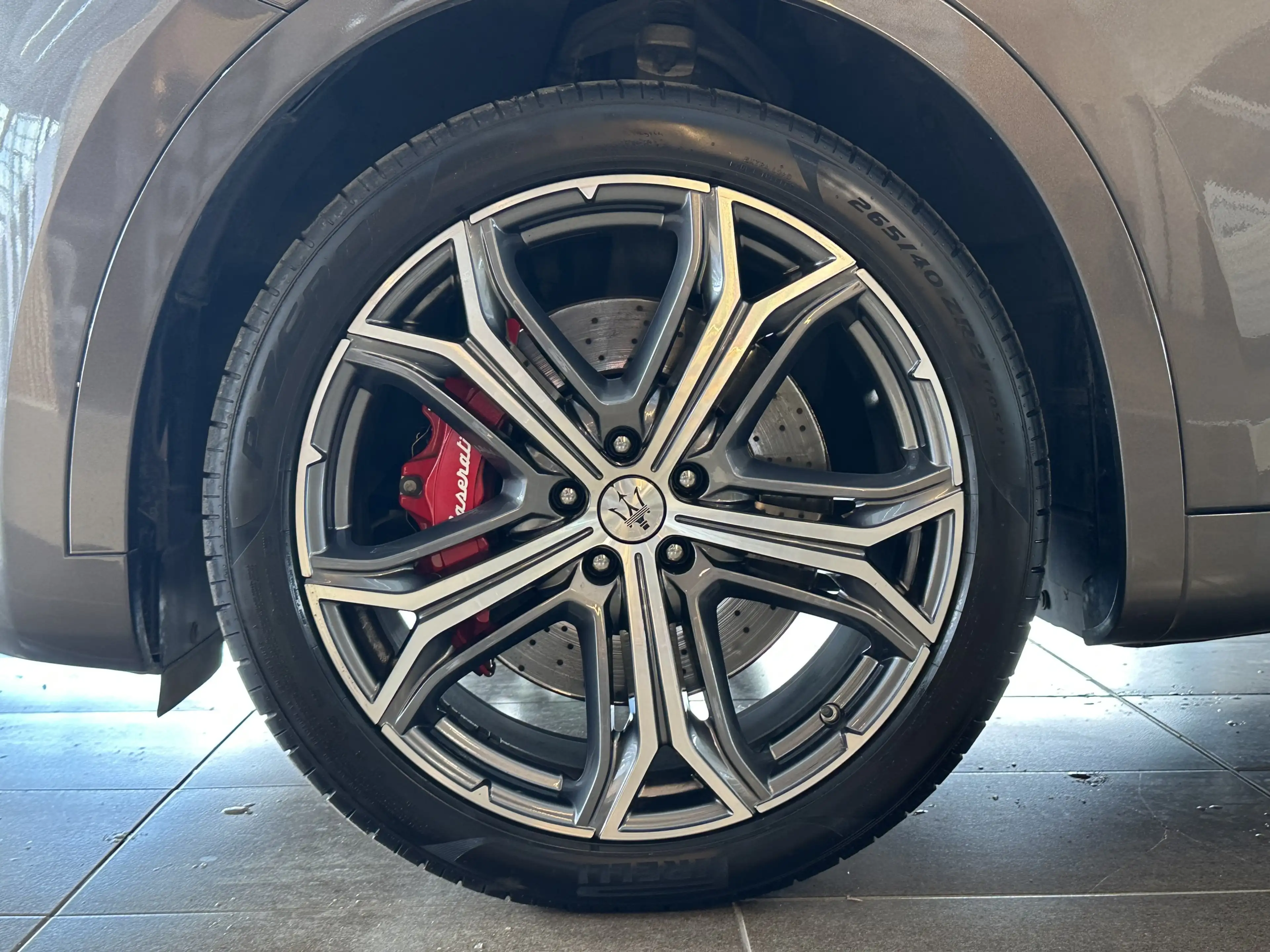 Maserati Levante Modena S Nerissimo Leder Pano 360Cam — photo 4