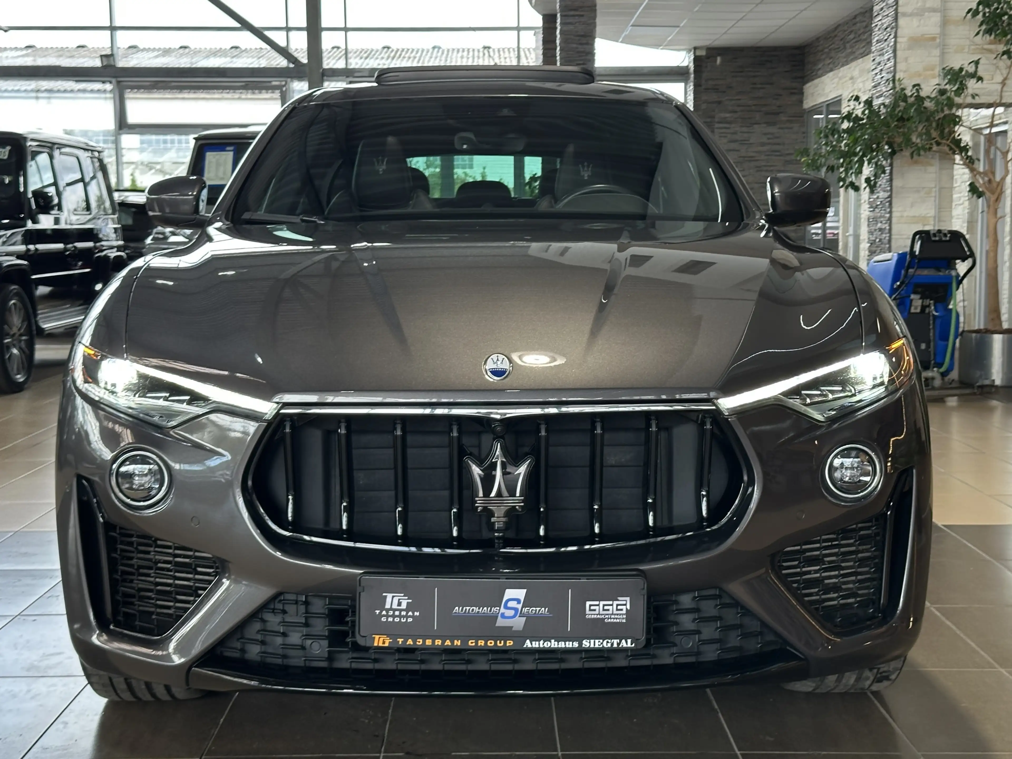 Maserati Levante Modena S Nerissimo Leder Pano 360Cam — photo 2