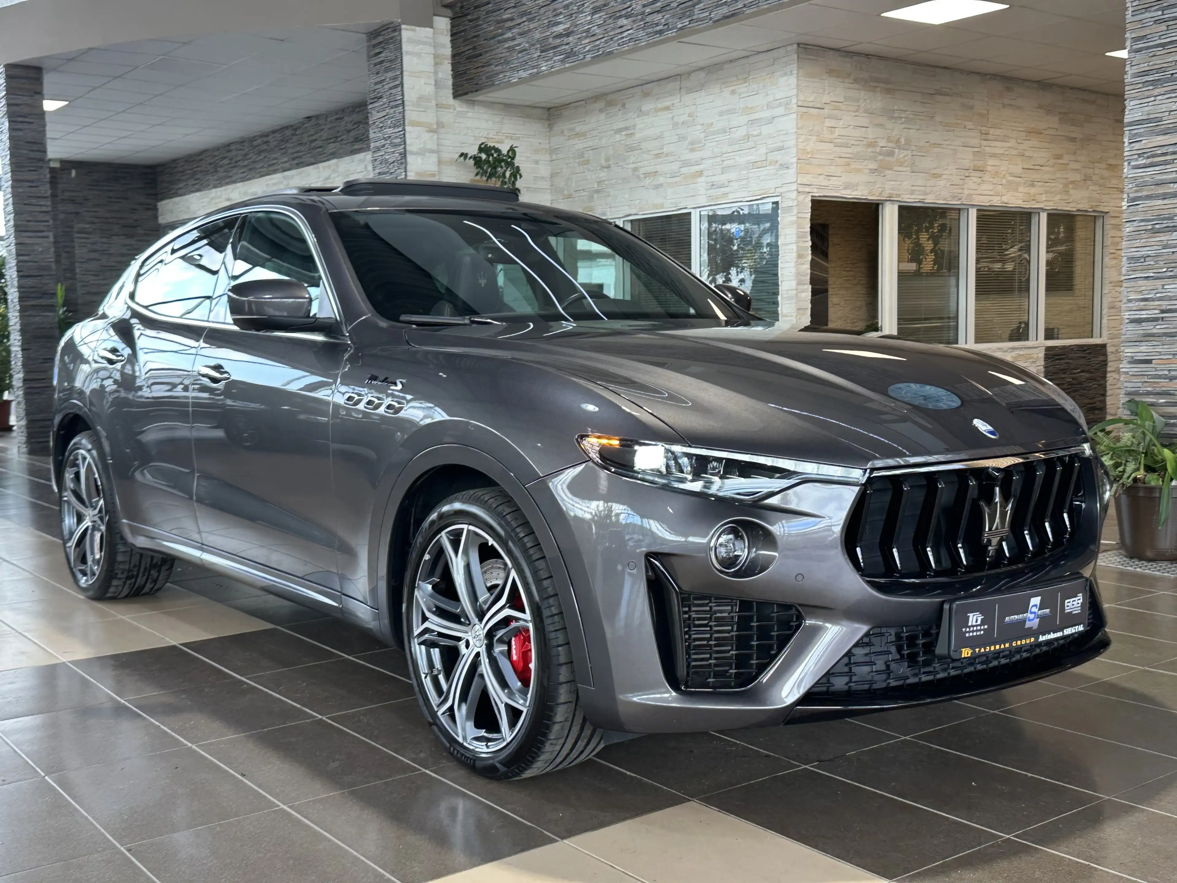 Maserati Levante Modena S Nerissimo Leder Pano 360Cam
