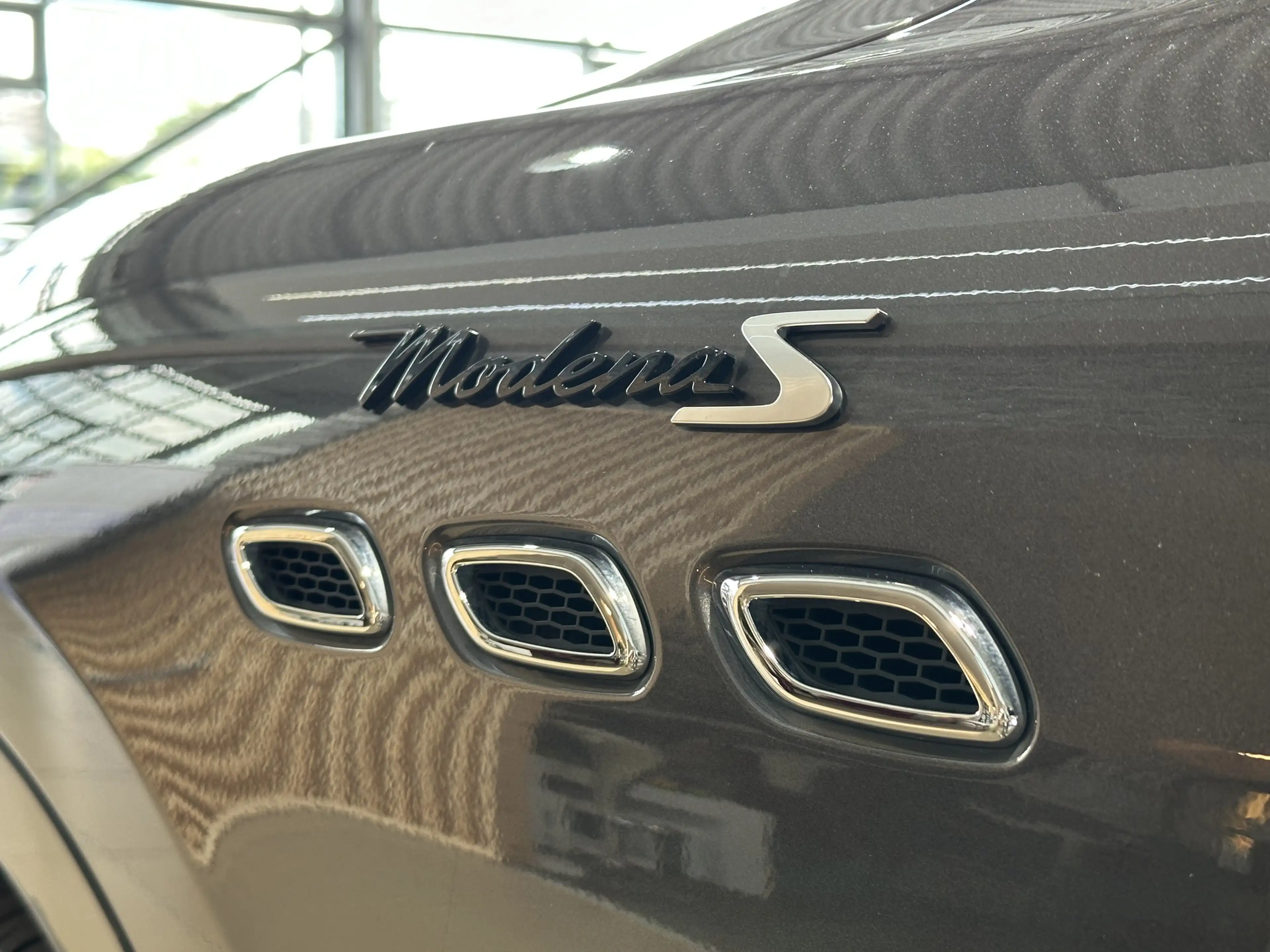 Maserati Levante Modena S Nerissimo Leder Pano 360Cam — photo 10