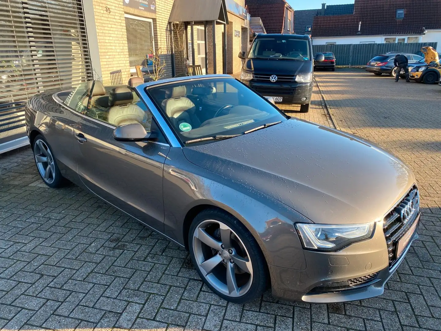 Audi A5 Cabriolet 3.0 TDI quattro Gris - 2