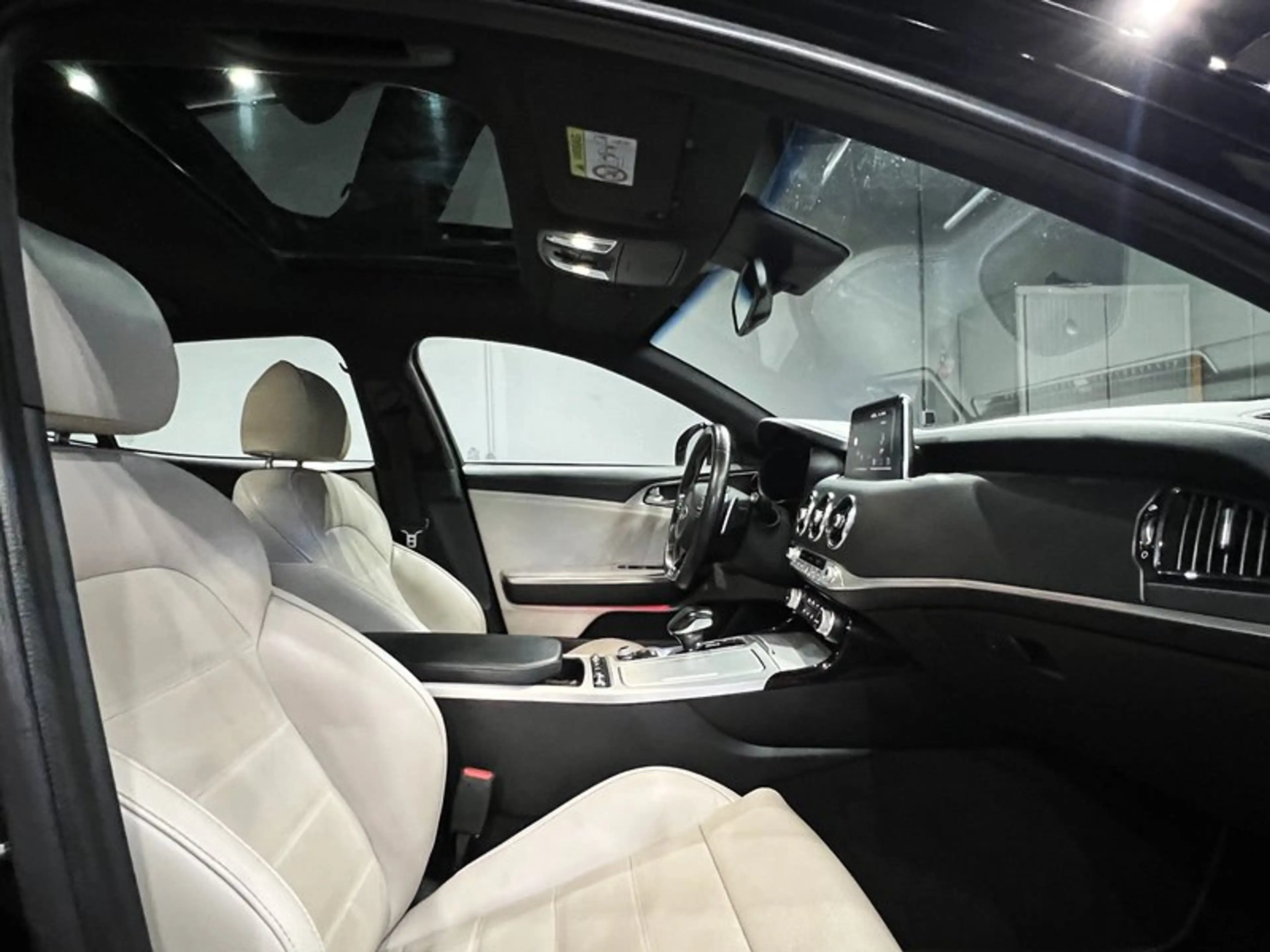 Kia Stinger GT-Line|5*JAHRE*GARANTIE|PANO/LEDER/NAVI| — photo 12