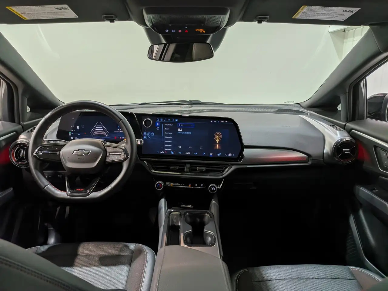 Chevrolet Equinox снимка Chevrolet Equinox