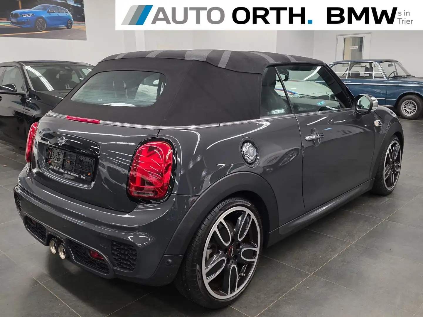 MINI Cooper S Cabrio AUT. JCW-TRIM NAVI RFK SIHZ 18" Grau - 2