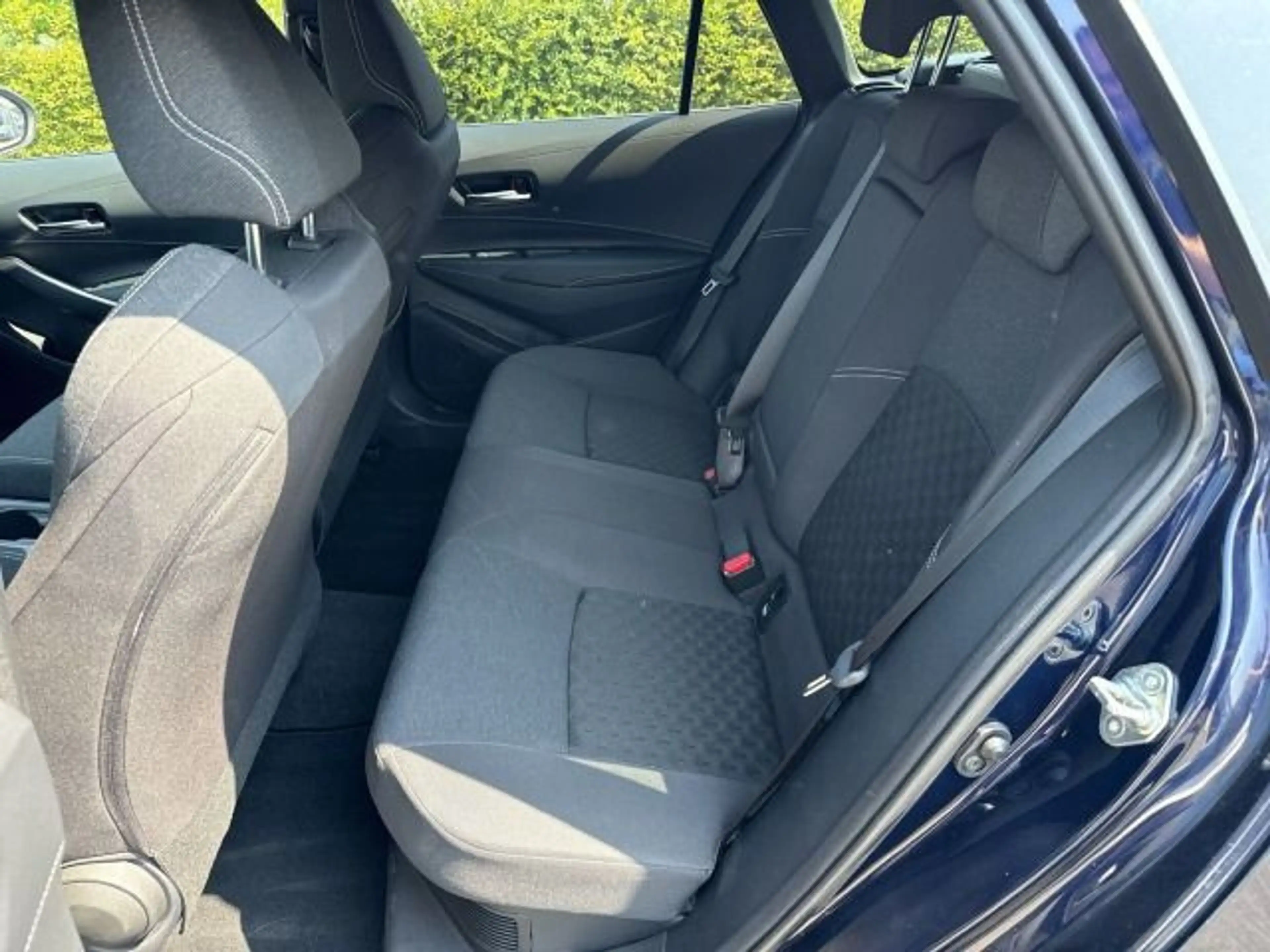 Suzuki Swace 1.8 Hybrid Comfort+ — photo 13