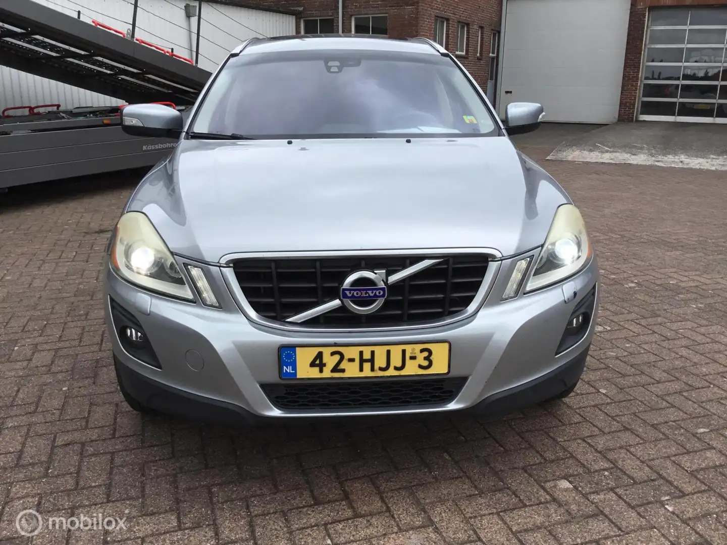 Volvo XC60 2.4 D5 AWD Summum 136kw /185pk trekhaak pano dak Gris - 2