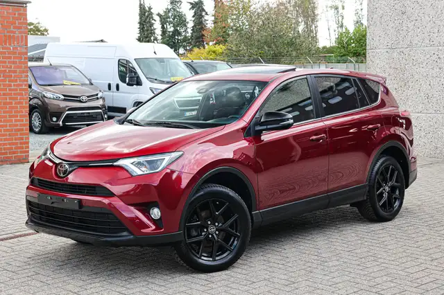 Toyota RAV4 VIERWIELAANDRIJVING*BLACK-EDITION*ACHTERUITRIJCAMERA*NAVIGATIE*TREKGEWICHT-2000KG*