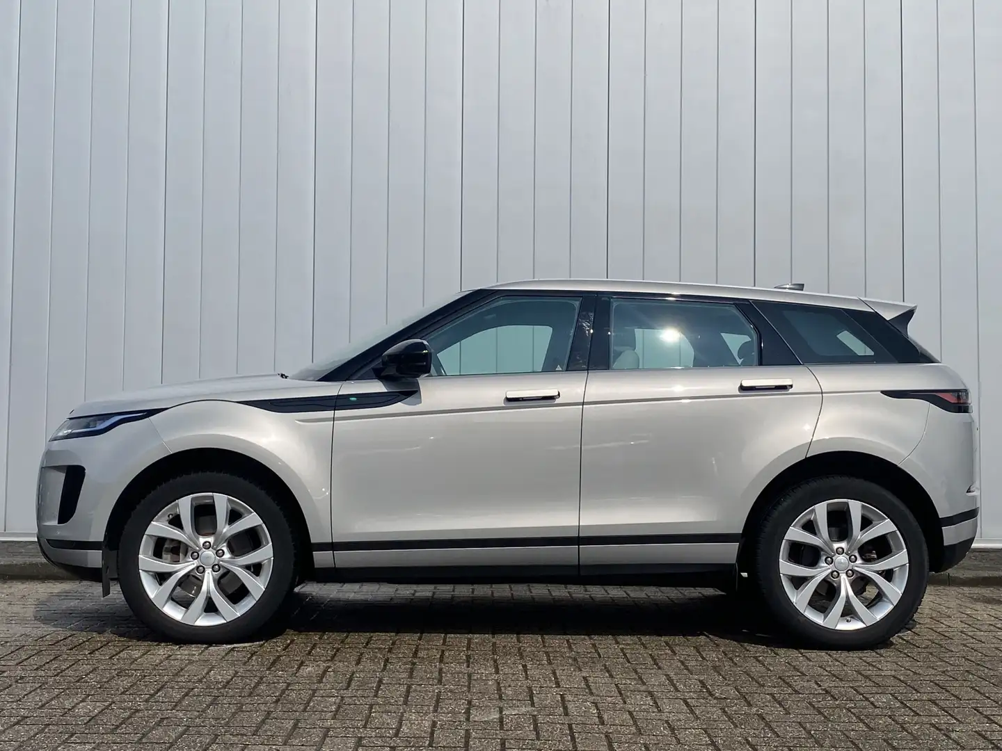 Land Rover Range Rover Evoque 2.0 P200 AWD R-Dynamic Hello Edition Leder Panoram Grijs - 2