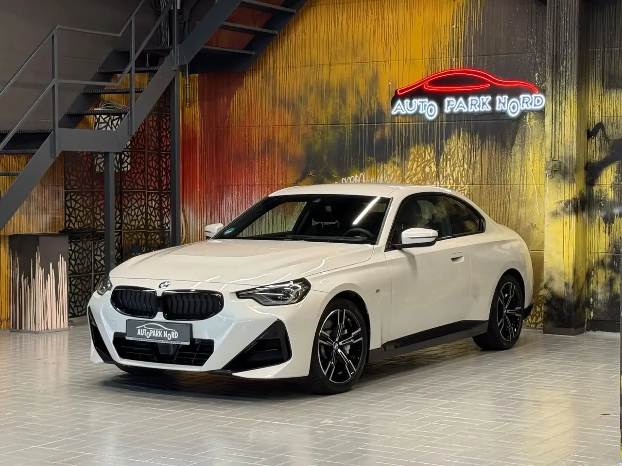 BMW 230