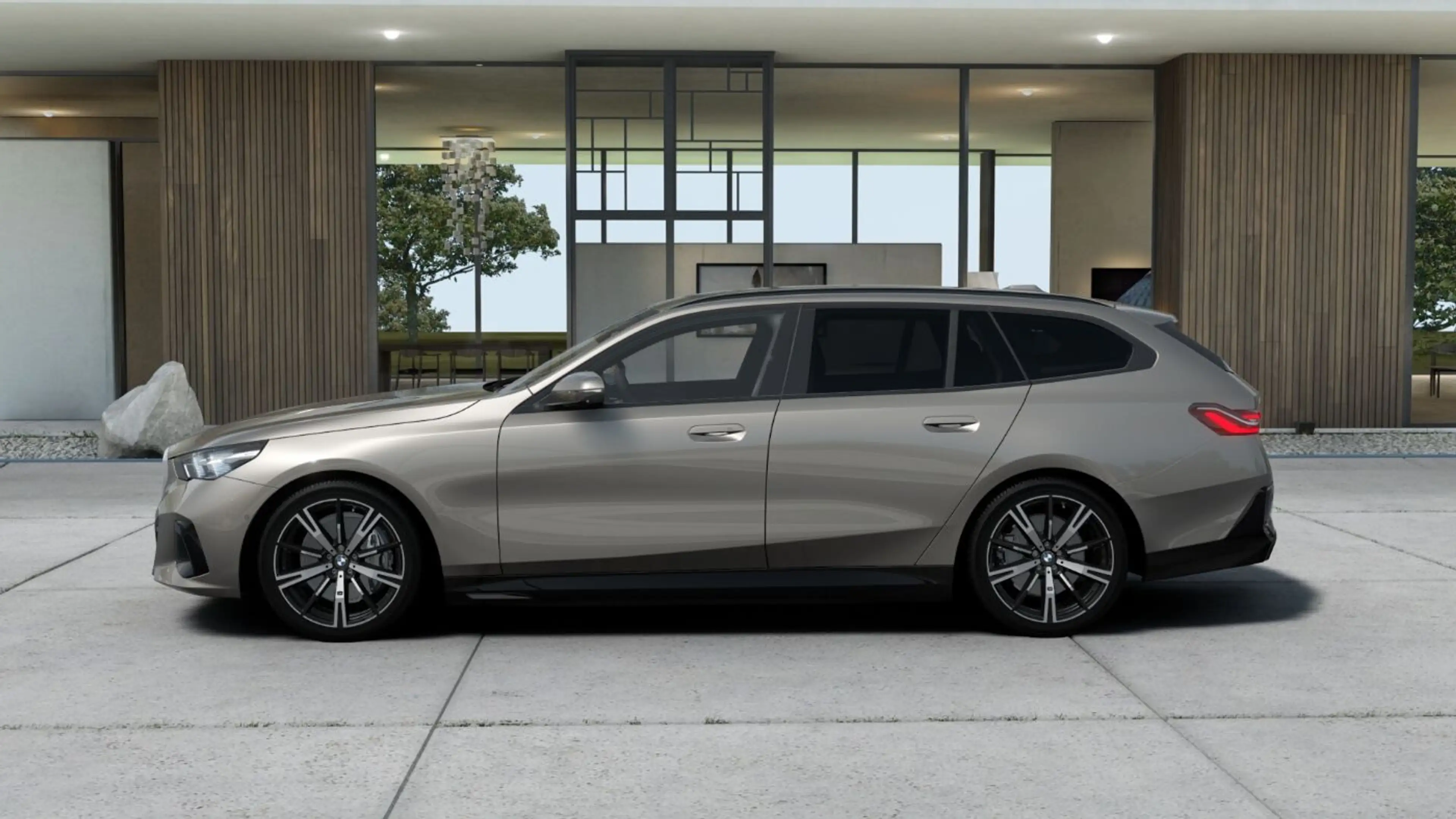 BMW i5 xDrive40 Touring M-Paket Vorführwagenaktion — photo 4
