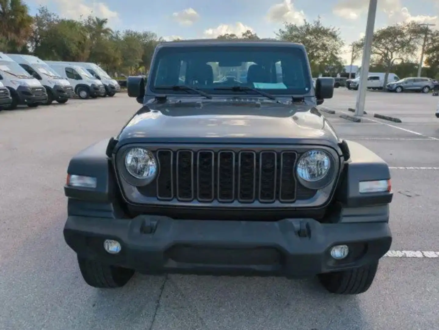 Jeep Wrangler Sport 3.6Ltr. V6 4x4 Schwarz - 2