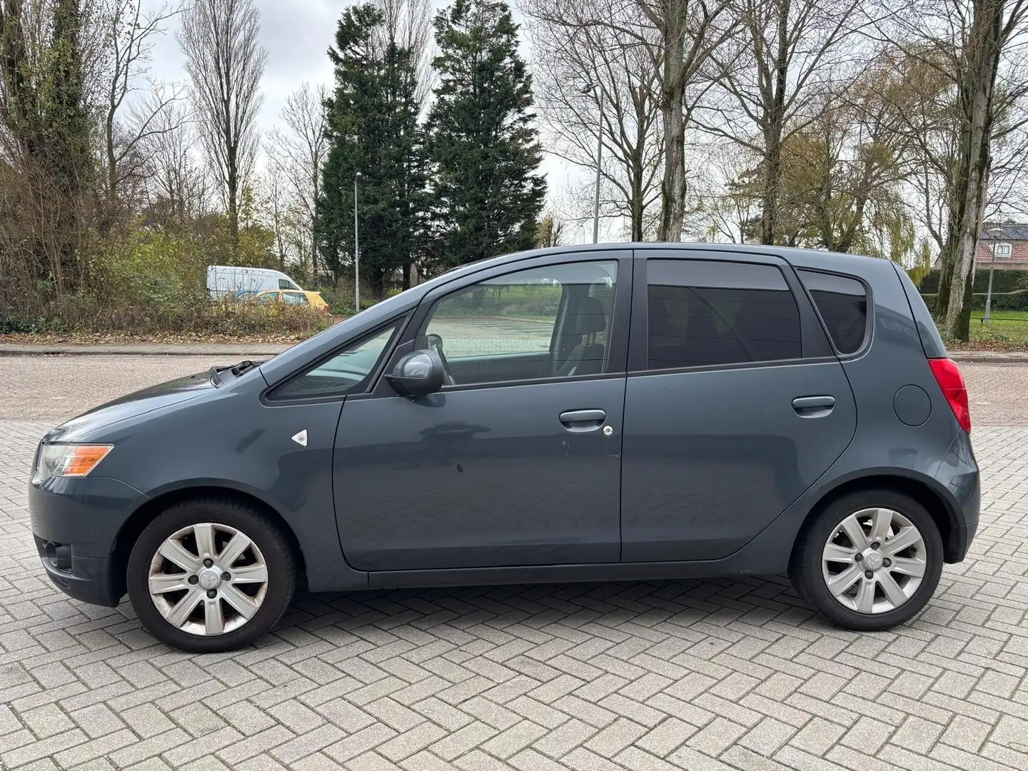 Mitsubishi Colt 1.3 Polar - 2
