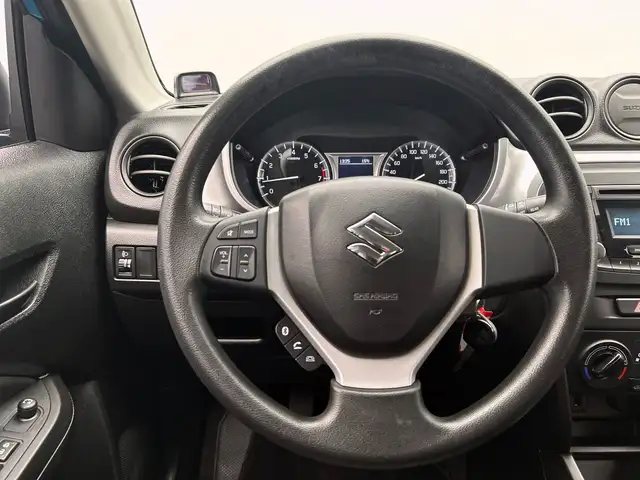 Suzuki Vitara view 18