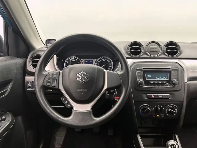 Suzuki Vitara view 9