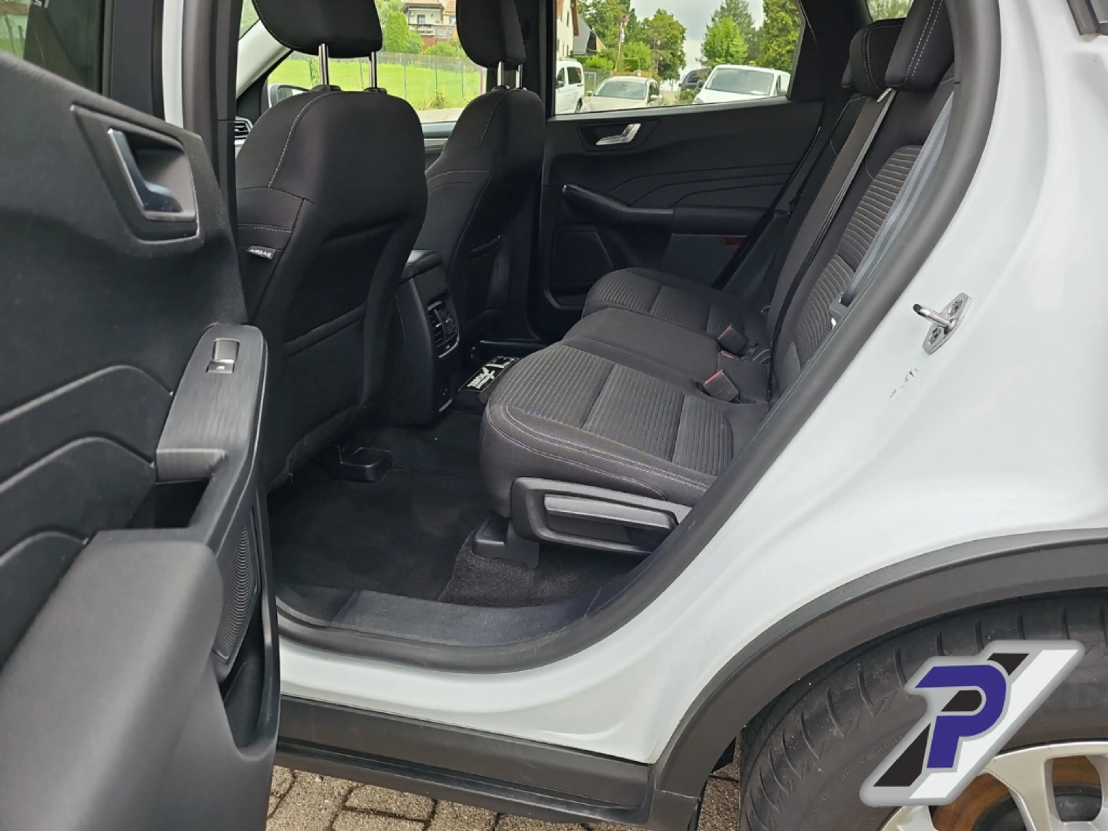 Ford Kuga PHEV Titanium WINTERPAKET NAVI RÜCKFAHRKAMERA — photo 14