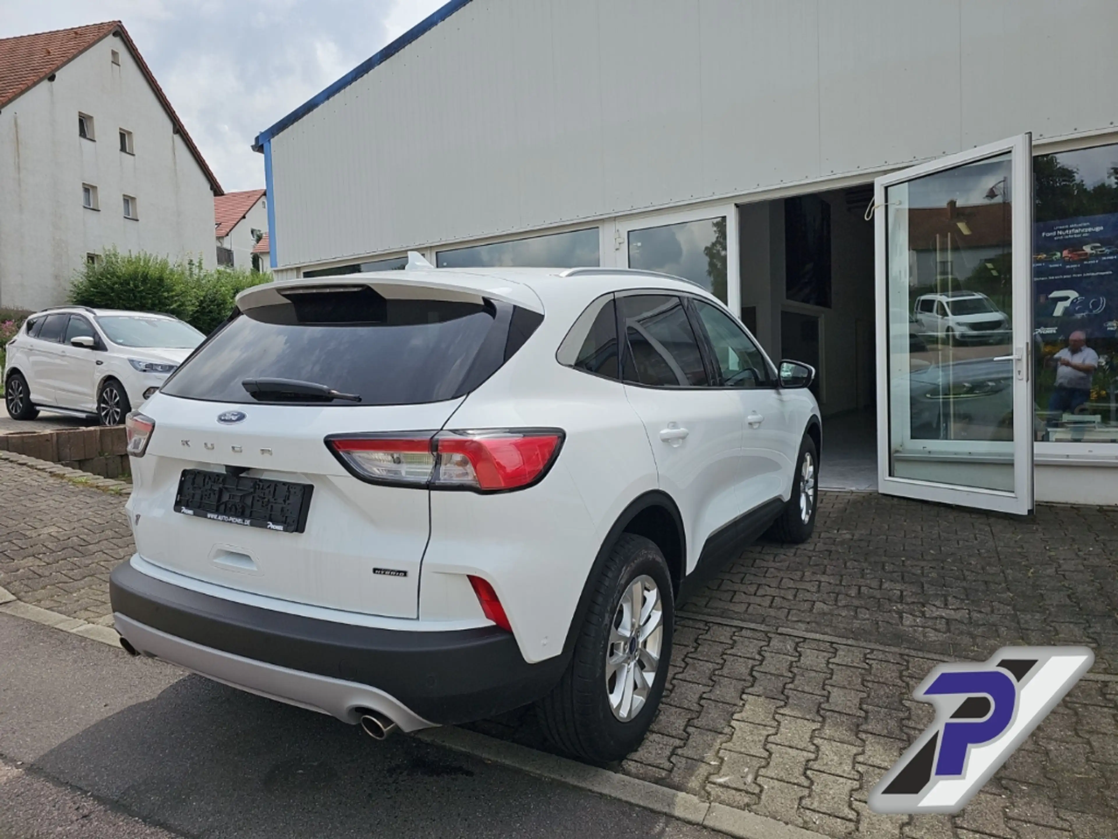 Ford Kuga PHEV Titanium WINTERPAKET NAVI RÜCKFAHRKAMERA — photo 6