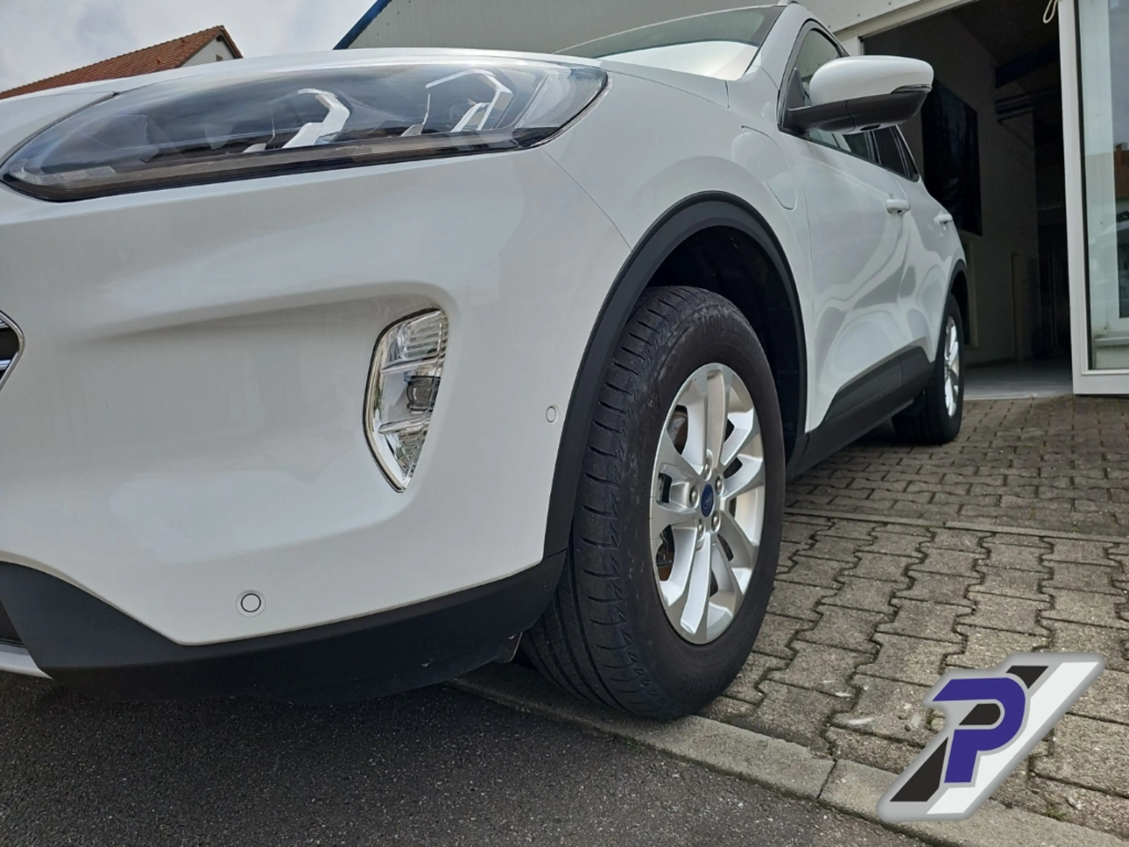 Ford Kuga PHEV Titanium WINTERPAKET NAVI RÜCKFAHRKAMERA — photo 10