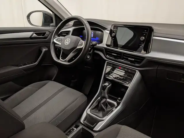 Volkswagen T-Roc view 6