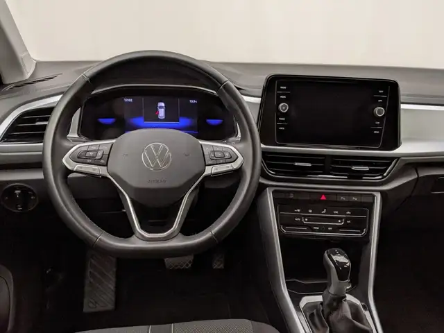 Volkswagen T-Roc view 7