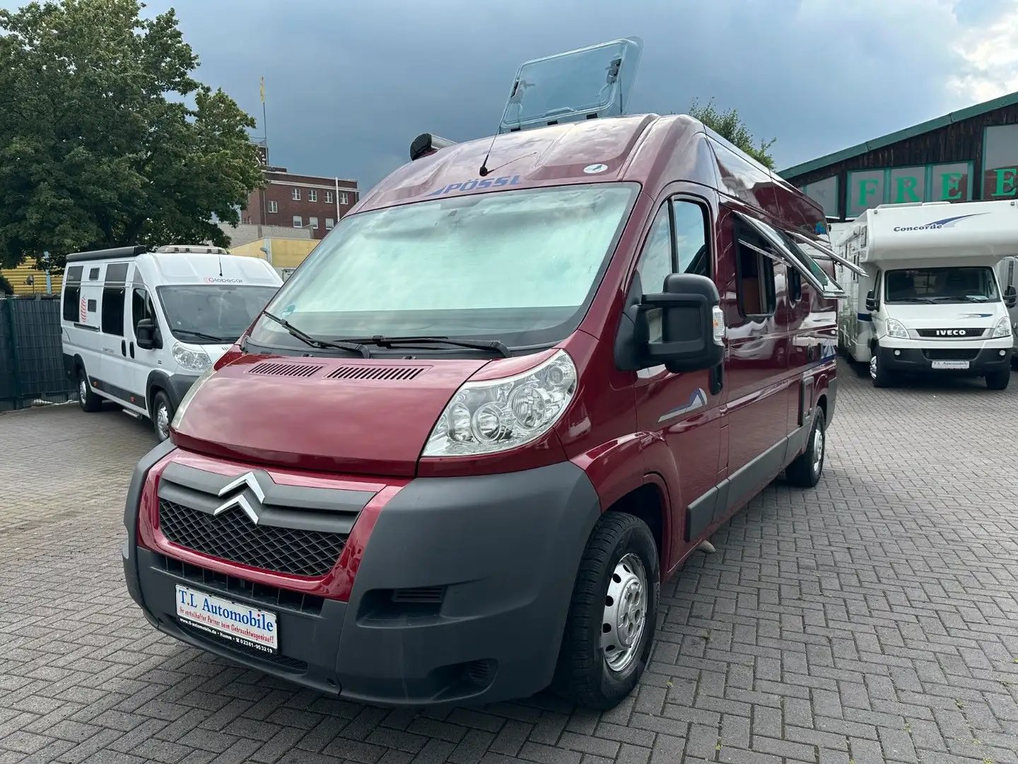 Pössl 2 Win Klima/Markise/Busbiker Träger Solar Rot - 1