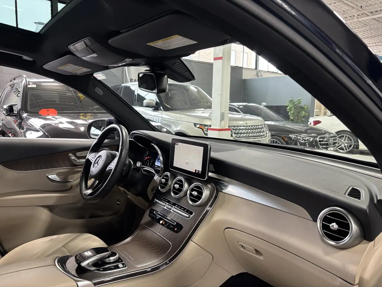 Mercedes-Benz GLC снимка Mercedes-Benz GLC