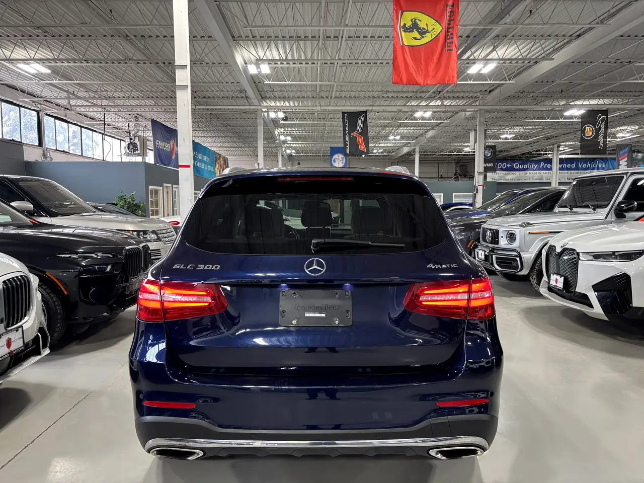 Mercedes-Benz GLC снимка Mercedes-Benz GLC