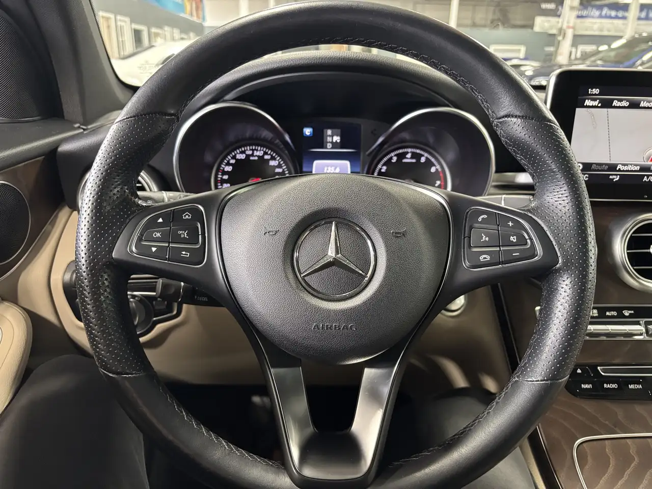 Mercedes-Benz GLC снимка Mercedes-Benz GLC