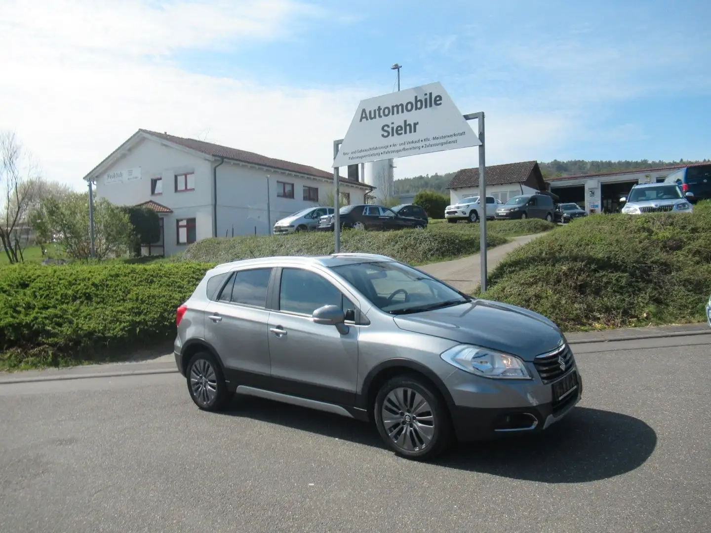 Suzuki SX4 S-Cross Comfort 4x4 Grau - 2