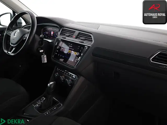 Volkswagen Tiguan view 8