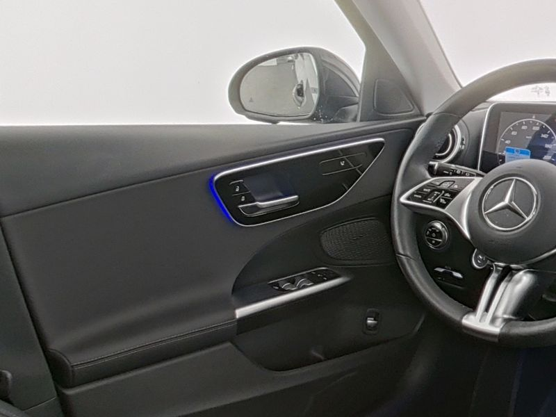 Mercedes-Benz C 180 T-Modell Avantgarde*AHV*Totwinkel — photo 8