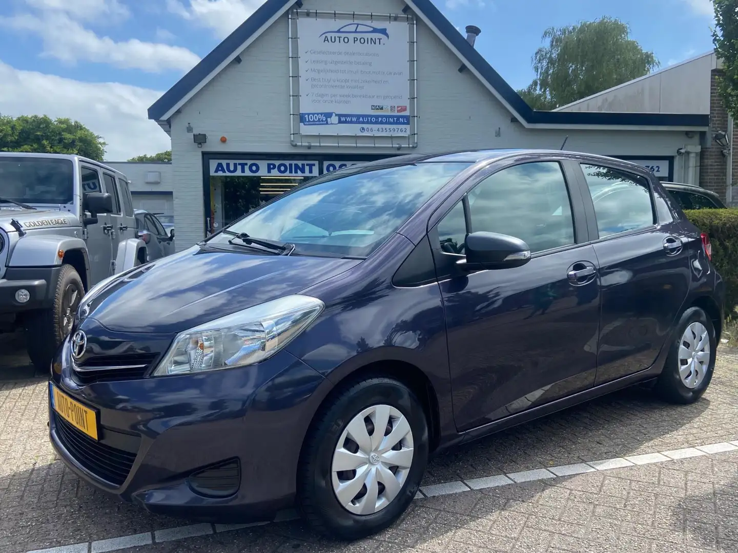 Toyota Yaris 1.0 VVT-I 5-DEURS/AIRCO/TFT SCHERM/BLUETHOOTH Blauw - 1