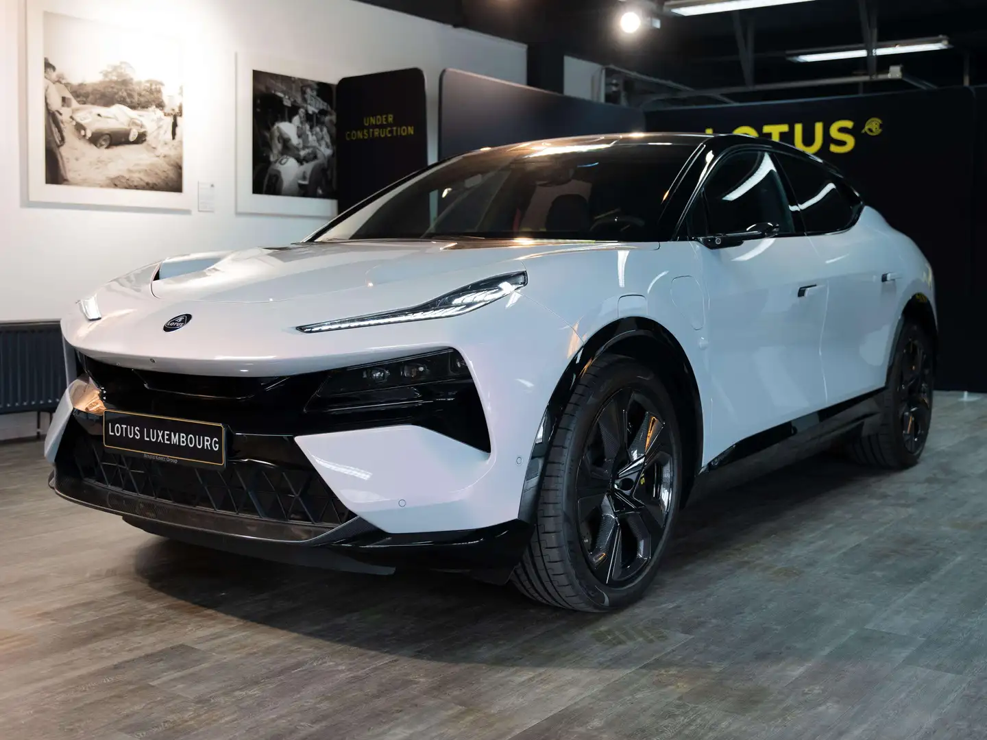 Lotus Eletre Eletre EDS 450 S Gris - 1
