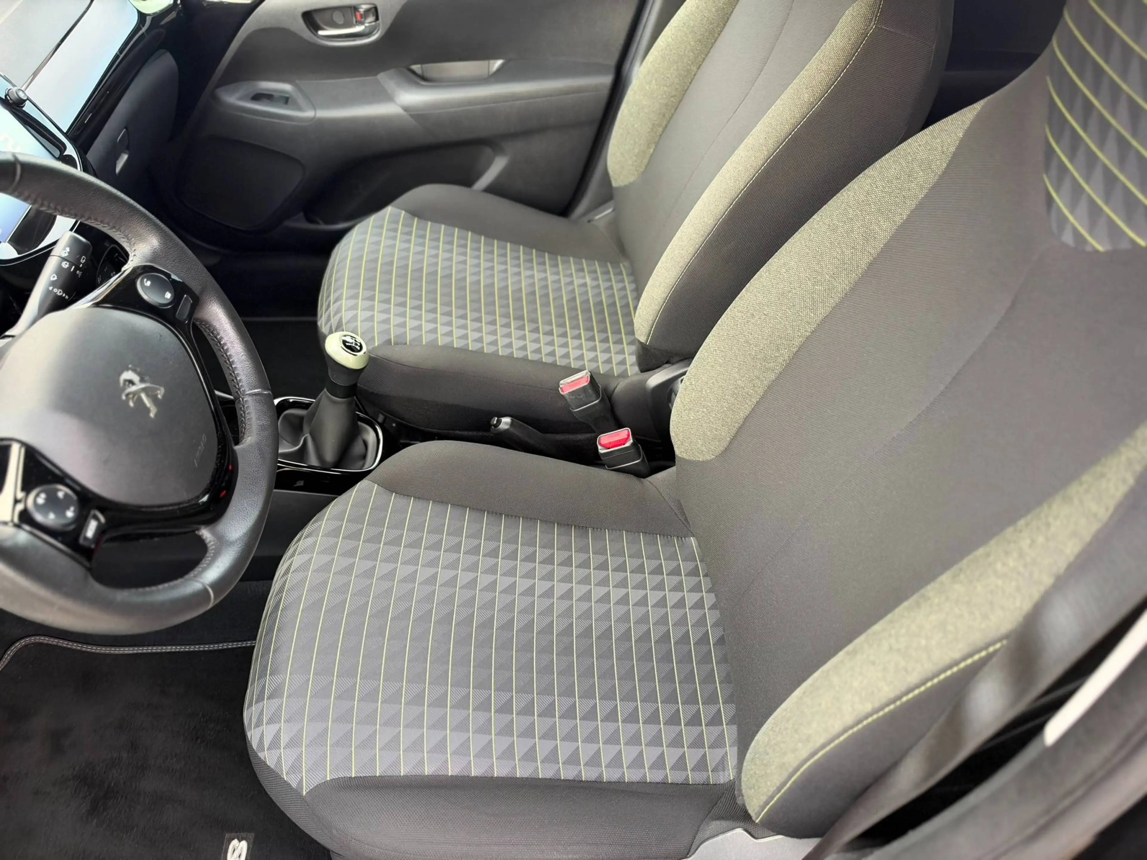 Peugeot 108 Collection Faltdach, Klima, SHZ, Tempomat — photo 13