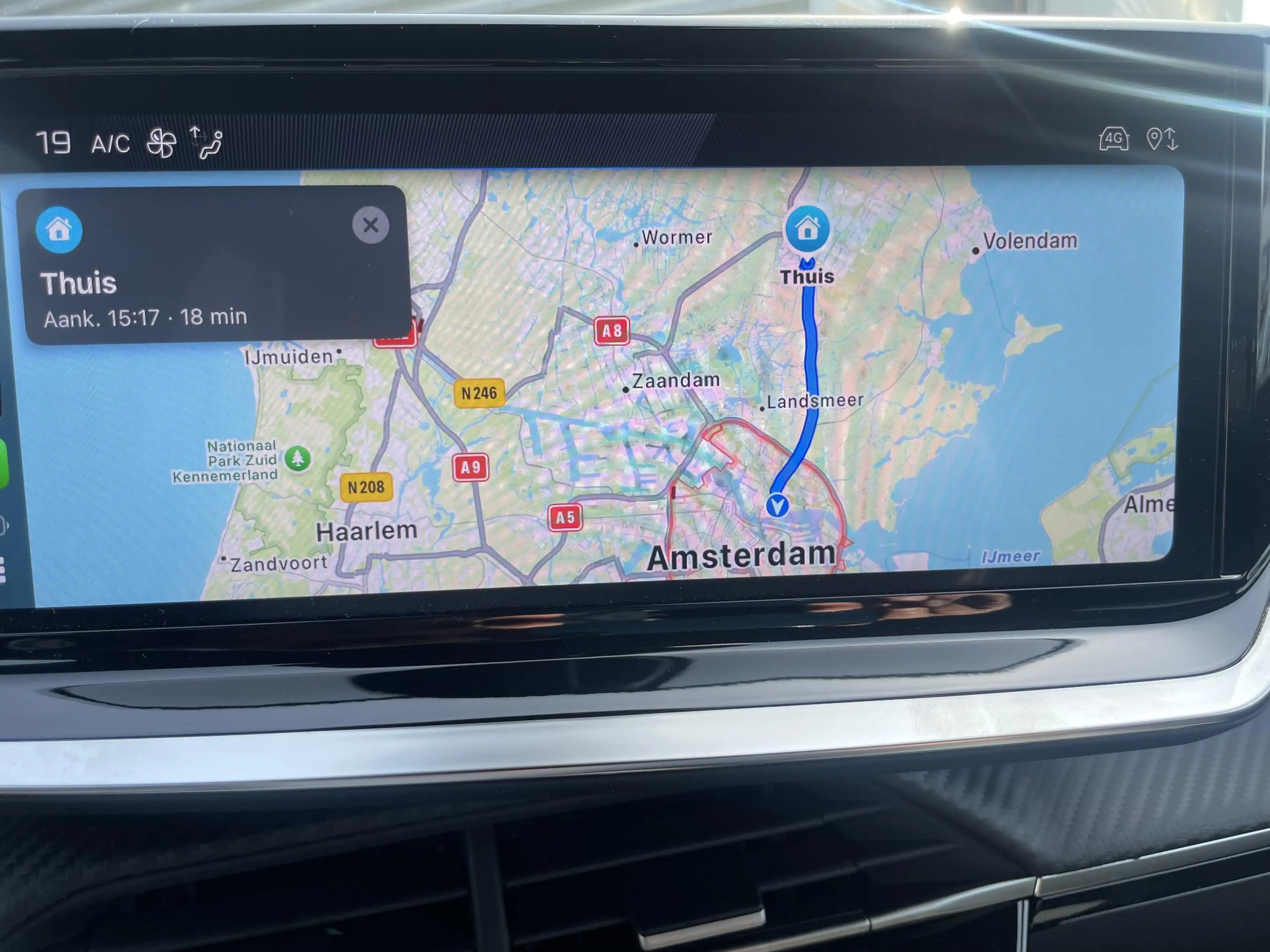Peugeot 2008 1.2 Hybrid 145 GT — photo 8