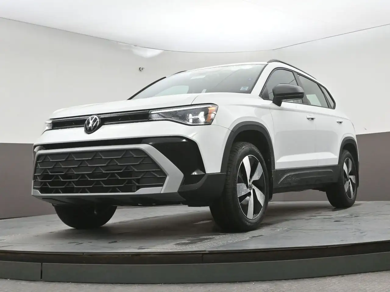 Volkswagen Taos снимка Volkswagen Taos