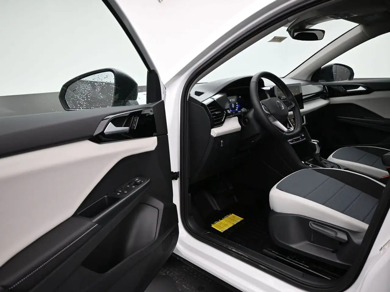 Volkswagen Taos снимка Volkswagen Taos