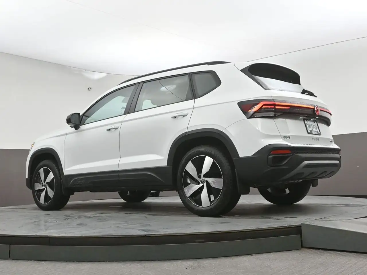 Volkswagen Taos снимка Volkswagen Taos