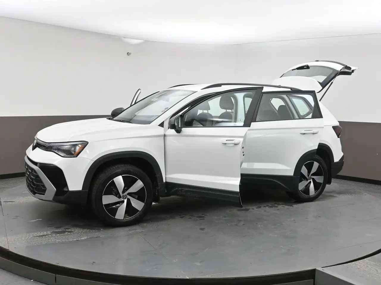 Volkswagen Taos снимка Volkswagen Taos