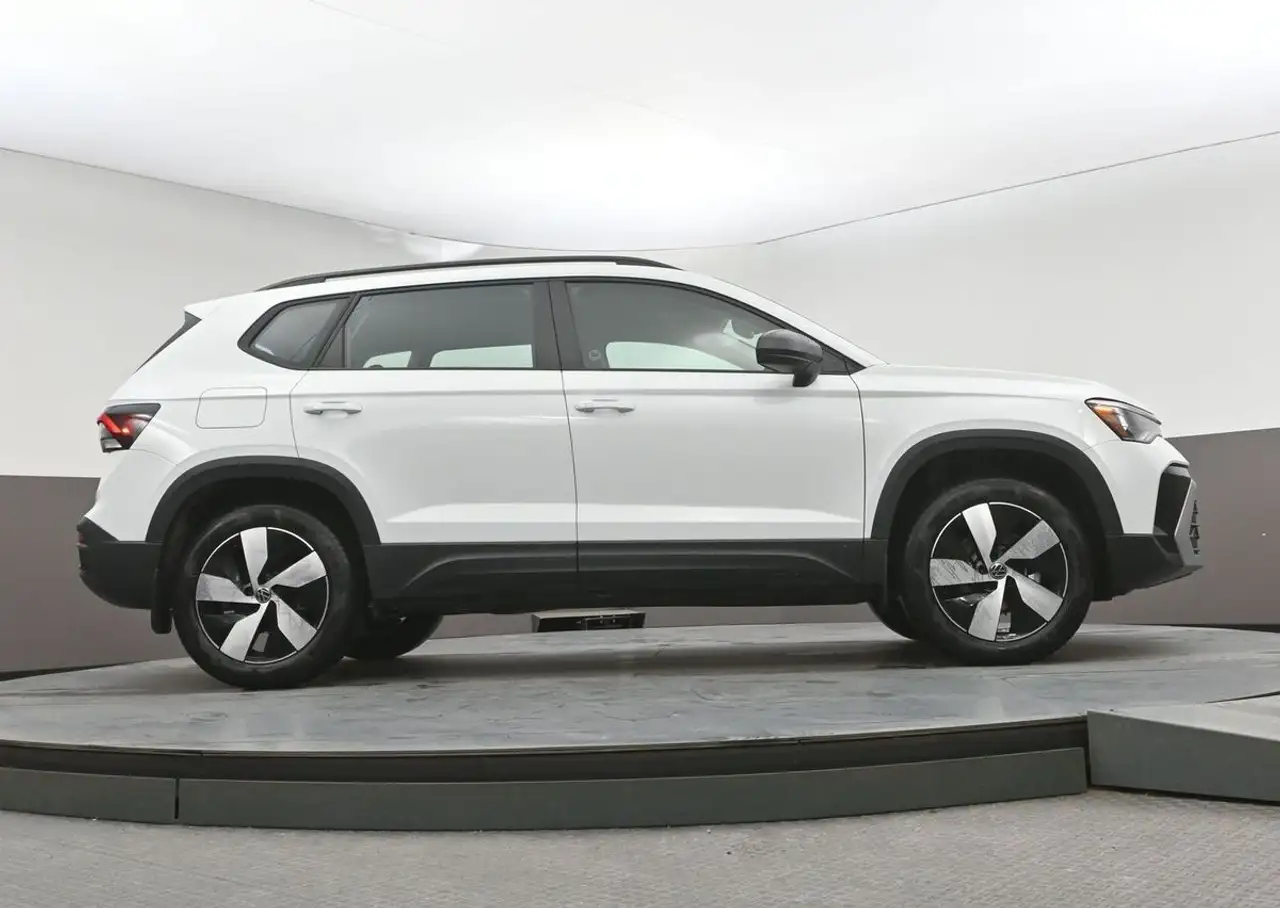 Volkswagen Taos снимка Volkswagen Taos