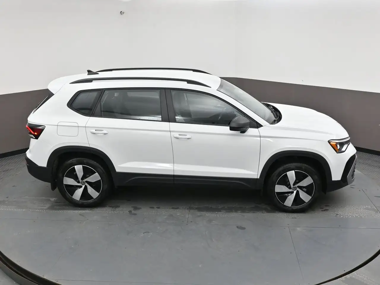 Volkswagen Taos снимка Volkswagen Taos