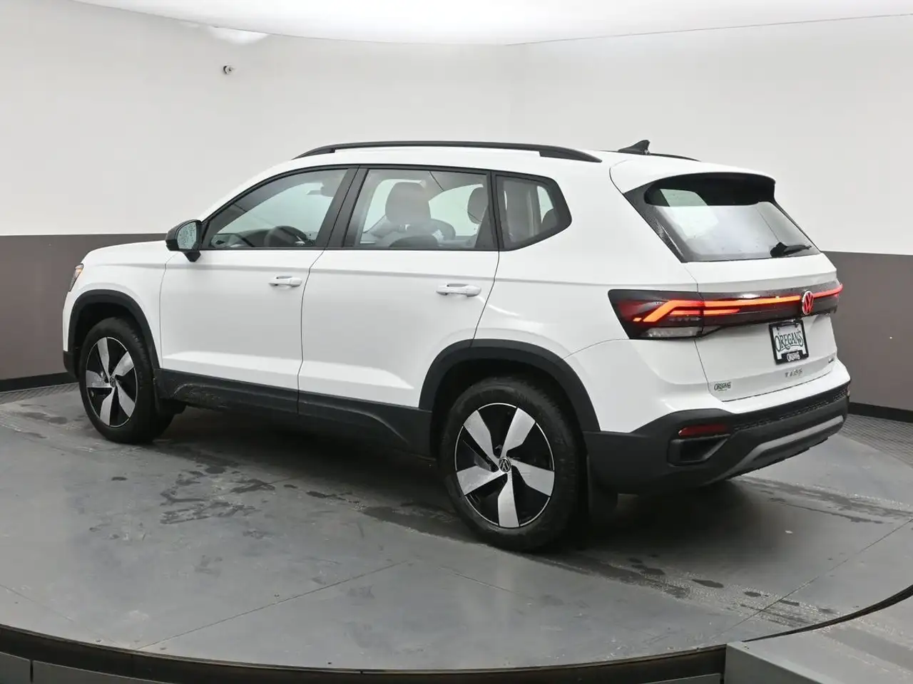 Volkswagen Taos снимка Volkswagen Taos