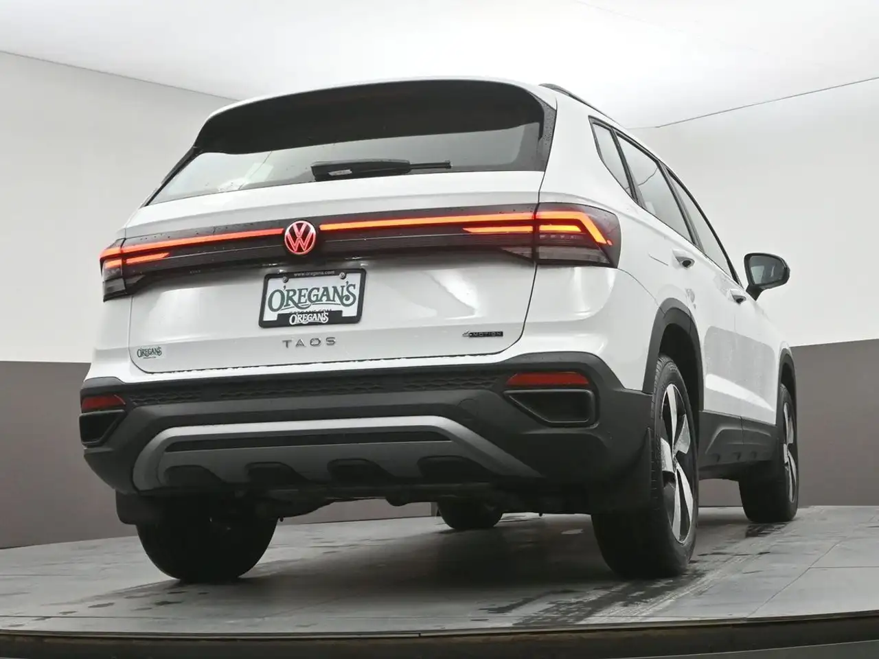 Volkswagen Taos снимка Volkswagen Taos